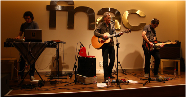 (c) Fernando Prats, Fnac Illa Diagonal (BCN, 19/03/10)